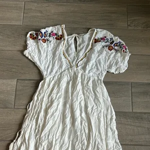 Band of gypsies embroidered white dress thumbnail 2