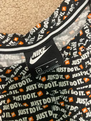 Nike Crop Top thumbnail 4