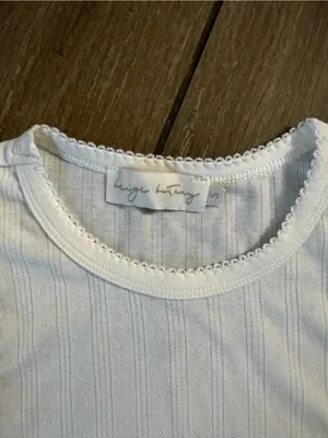 White Ribbed Scoop Tank with Scalloped Trim thumbnail 2