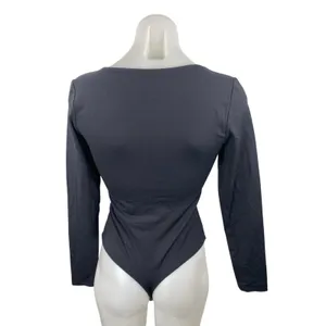Aritzia Babaton Black Long Sleeve Plunge V Neck Thong Blouse Bodysuit Top Size M thumbnail 4