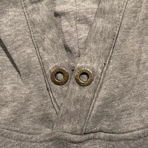 Hollister Graphic Pullover Hoodie Gray‎ Y2K California Surf Spell Out Coastal M thumbnail 5