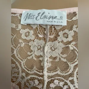 Miss Elaine Pink Sheer Lace Robe thumbnail 8