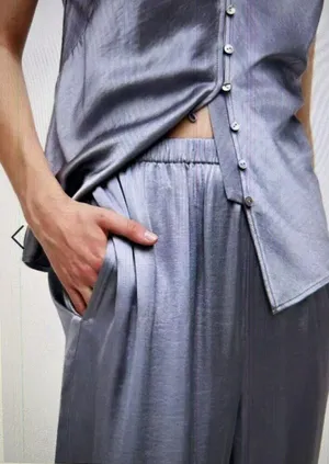Madewell Straight Leg Full Length Pants in Satin Dusk Grey Size M (#4) thumbnail 2
