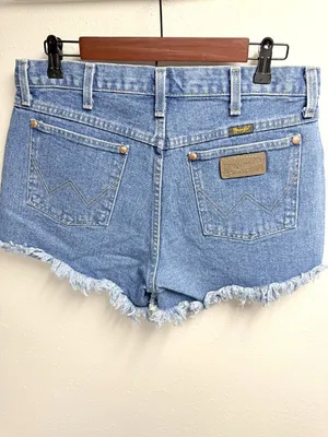 Wrangler Reworked Ultra High-Rise Frayed Denim Shorts thumbnail 8