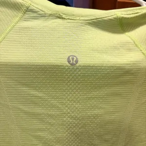 Lululemon Swiftly Tech Short Sleeve thumbnail 3