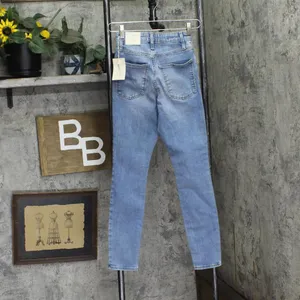 NWT Universal Thread High-Rise Skinny Jeans 88008499 Light Wash Blue 00 Short thumbnail 3