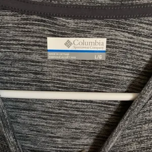 Columbia Shirt‎ Gray L Women Long Sleeve Crew Neck Activewear Hiking Outdoor thumbnail 6