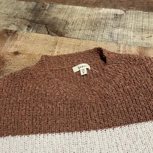 Debut NWOT Women's Brown Cream Blue Wide Stripe Cropped Sweater Sz M Cozy thumbnail 4