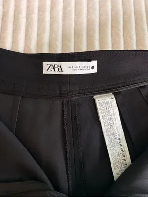 Zara Women's Black Tailored High-Waist Shorts with Pin Tuck Detailing Size S thumbnail 7