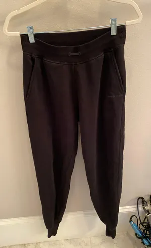 Jogger thumbnail 1