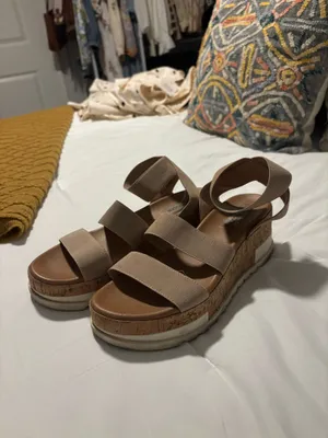 Steve Madden Sandals Platform thumbnail 2