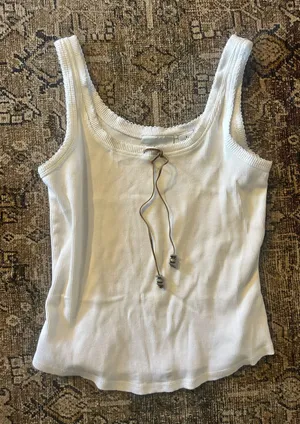 White tank with detail thumbnail 1