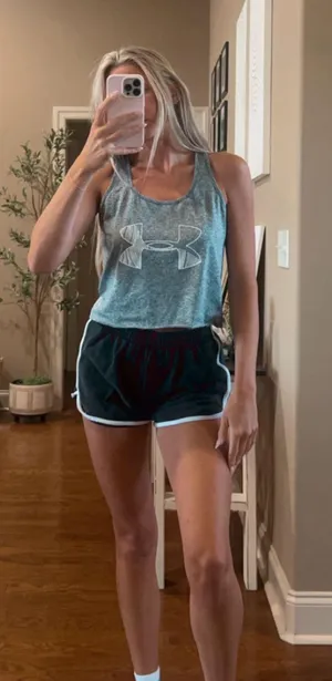 Under Armour Cropped Workout Top thumbnail 1