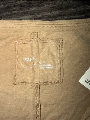 Aerie Women’s happiest v-neck crop top shirt thumbnail 2