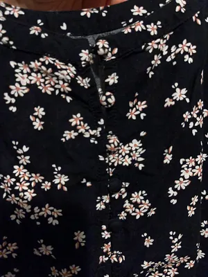 Black Back Button Top thumbnail 2
