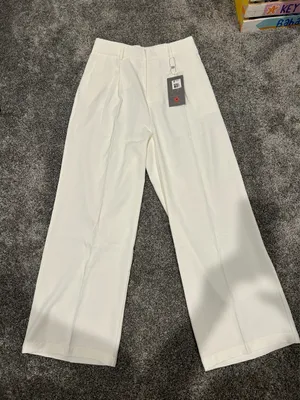White dress pants Size M thumbnail 1