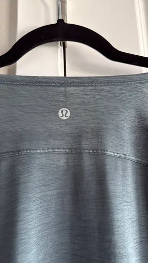 Lululemon top thumbnail 5