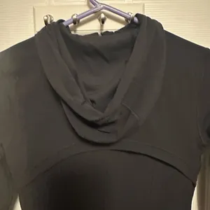 Lululemon Athletica Black Utility Jacket thumbnail 5