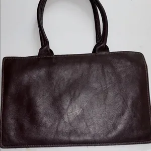 Source Unknown BROWN LEATHER VINTAGE HAND BAG DESIGN ON ONE SIDE ZIP MIDDLE POCKET INSIDE thumbnail 3