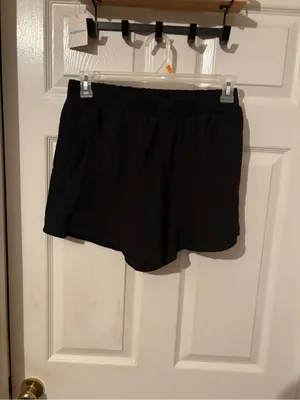 NWOT Women’s Black Elastic-Waist Shorts‎ - large linen thumbnail 2