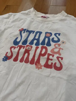 Pink Lily Stars & Stripes White Graphic Tee thumbnail 2