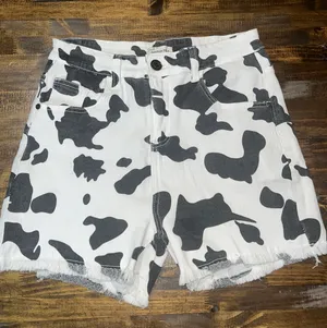 Cow thumbnail 1