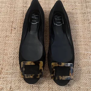 Roger Vivier Grommette Ballet Flats Black Suede Tortoise Size 40.5 thumbnail 2