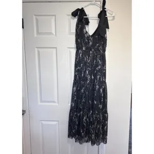 Lulus Guest List Gorgeous Black Floral Lurex Tie-Strap Maxi Dress Sz Small $88 thumbnail 2