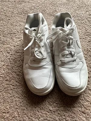 Nike Sneakers White Women’s Size 7.5 thumbnail 3