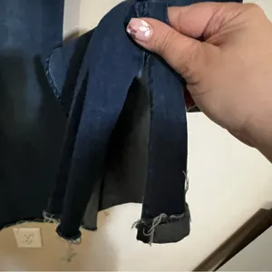 Hollister High Rise Flare Raw Hem Denim Jeans‎ thumbnail 8
