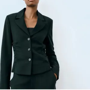 NWOT Zara Fitted Wool Blend Blazer Green Bloggers Fave thumbnail 3