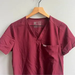 FIGS Catarina One-Pocket Scrub Top Burgundy Size Small thumbnail 4