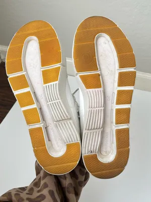 On Running The Roger Clubhouse Mid Women’s Lace Up Sneakers Size 8 White thumbnail 7
