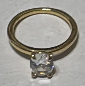 Gold Tone round Cubic Zirconia CZ Solitaire Ring Clear stone 4 prong Size 7 thumbnail 1