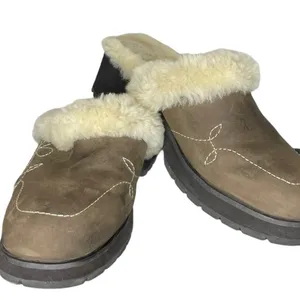 UGG‎ 5464 Blossom Mules thumbnail 1