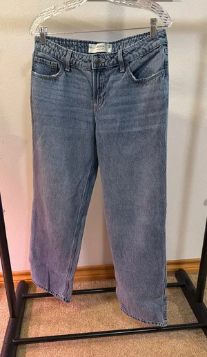 Hollister Jeans thumbnail 1