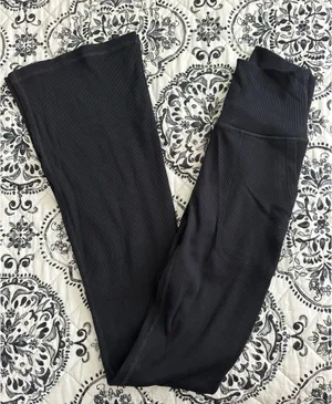 Aerie Offline Ribbed Leggings thumbnail 1