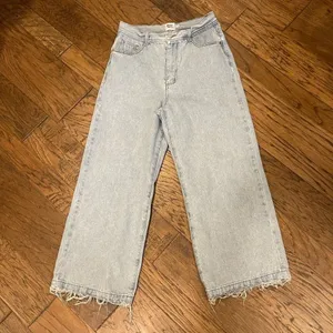 Princess Polly Wide Straight Leg Jeans Size 6 Light Wash thumbnail 1