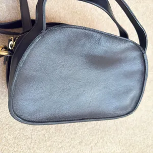 Madewell Sydney Black Leather Zip Top Small Crossbody Bag Convertible thumbnail 7