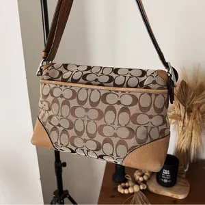 Y2k Restored Coach Hampton Signiature Tan Shoulder Bag thumbnail 5