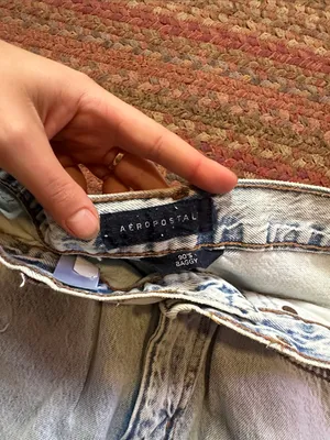 AERO 90s baggy Light Wash Distressed Ripped Mom Jeans thumbnail 2