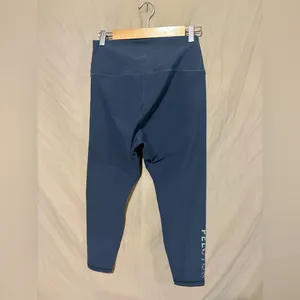 Peloton leggings thumbnail 2