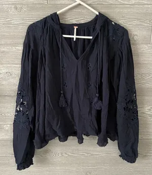 Free People Navy Blue Hooded Peasant‎ Blouse Eyelet Lace Tassel XS OB639387 thumbnail 1