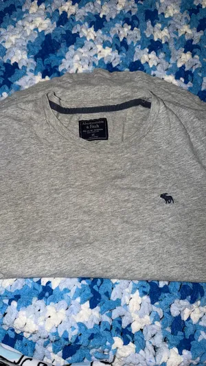Abercrombie & Fitch  thumbnail 3