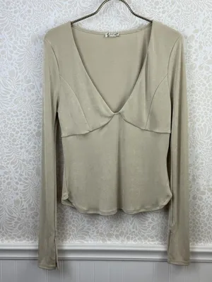 Intimately Free People Beige Slinky Deep V-Neck Fitted Top - Size - Medium thumbnail 2