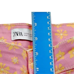 Zara Floral Printed High Rise Flared Crop Jean Sz 12 Flower Power Hippie 70s thumbnail 8