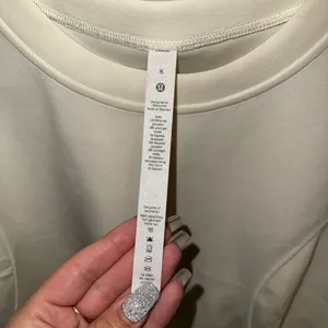 Lululemon white crop top thumbnail 2