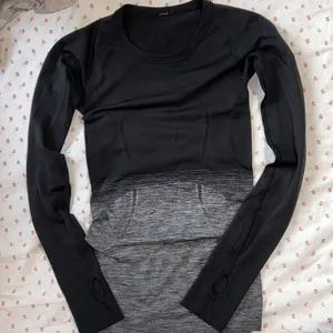 Lululemon Long Sleeve Swiftly Tech thumbnail 1