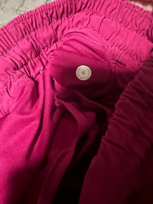 Lululemon Hotty Hot 2.5" Shorts thumbnail 4