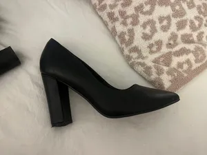Amazon Black Heels thumbnail 2